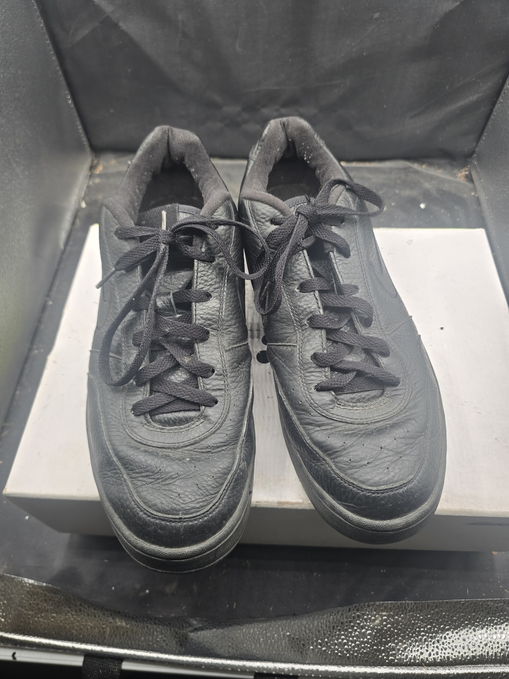 Nike Men's Black Leather Low-Top Sneakers